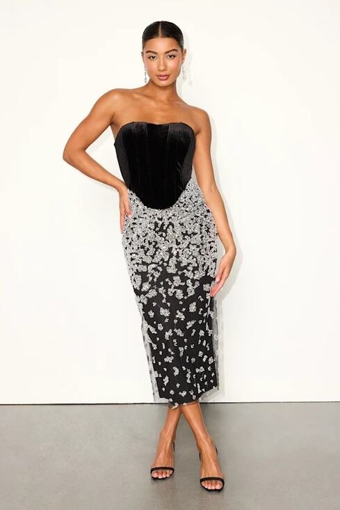 Lulus Dresses & Skirts - NWT Lulus Renessa Black and Silver Velvet Sequin Strapless Midi Dress M